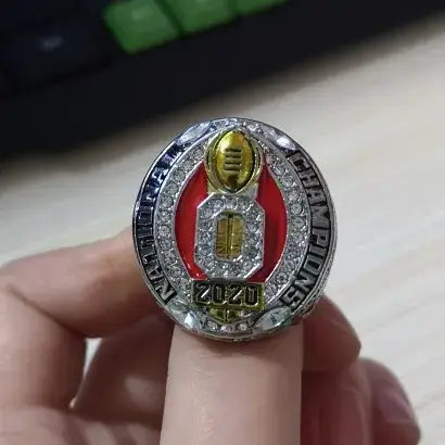 Custom Championship Ring – Stone Essential