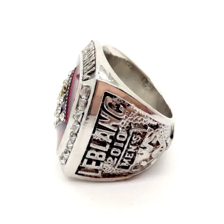 2010 South Carolina championship ring – NCAA Baseball National champion ring