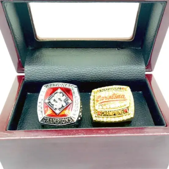 2011_1981_South_Carolina_National_College_World_Championship_ring_size11_1572316497143_3.jpg_w720.webp