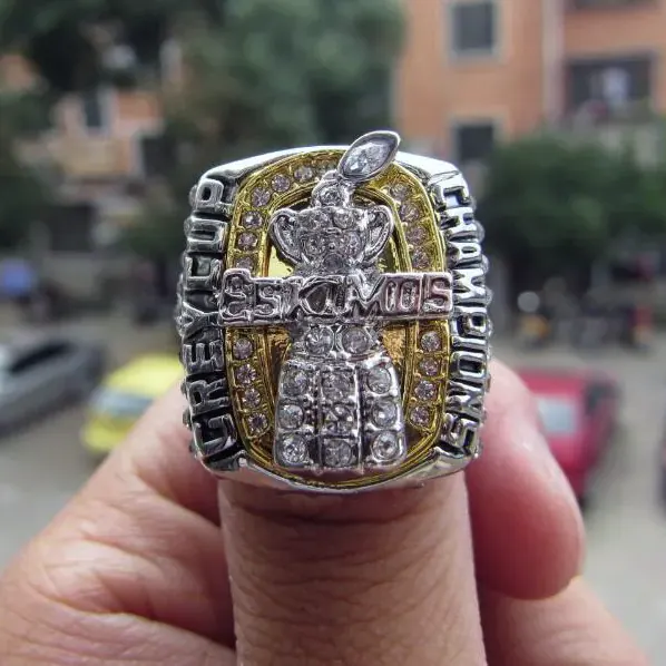 2005 Edmonton Eskimos (Elks) CFL Grey Cup Championship Ring - Replica