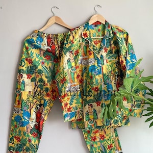 Frida Khalo Garden Art Print Soft And Comfortable Pajama Set, Pajama Set Women, Sleepwear Frida Khalo Pyjama, Bridesmaid Pajamas, Lounge Set