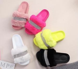 2021 Custom Fashion Soft Fluffy fox  slippers for Women   for Women Custom logo Available
