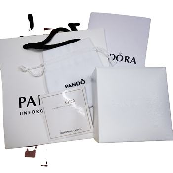Classic  jewelry box set of pan Aus der klassischen buchse der dora