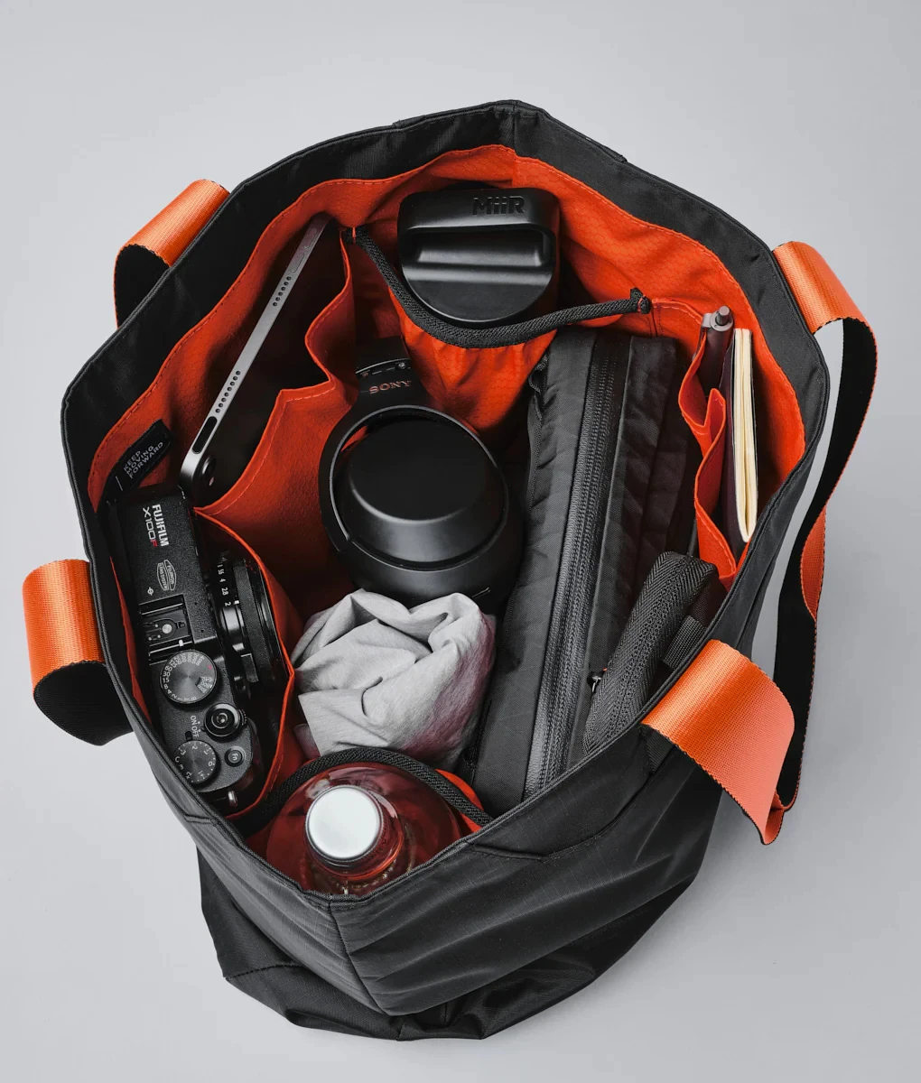 Eco-Friendly rPET Nylon Shoulder Bag Waterproof Tote Large Capacity Handbag 2