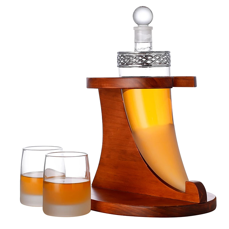 Custom Engraved Whiskey Decanter Set Valor Essential