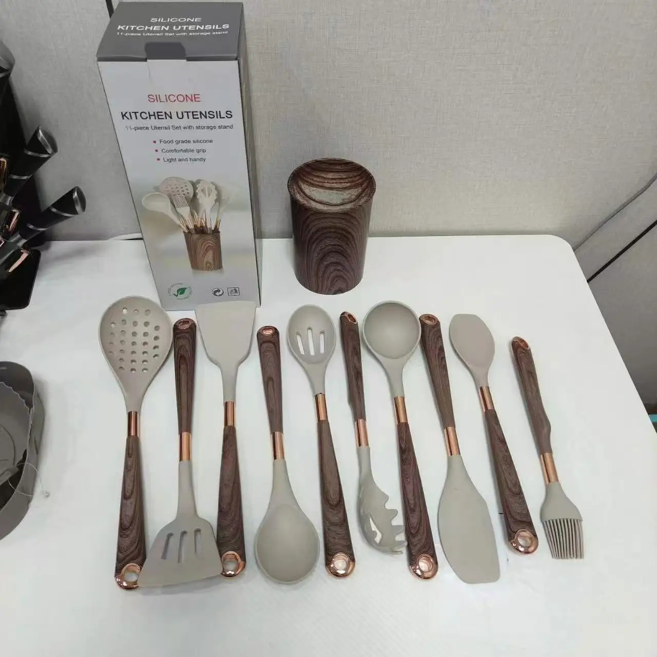 11 Piece Non Stick Silicone Kitchen Utensil Set With Holder